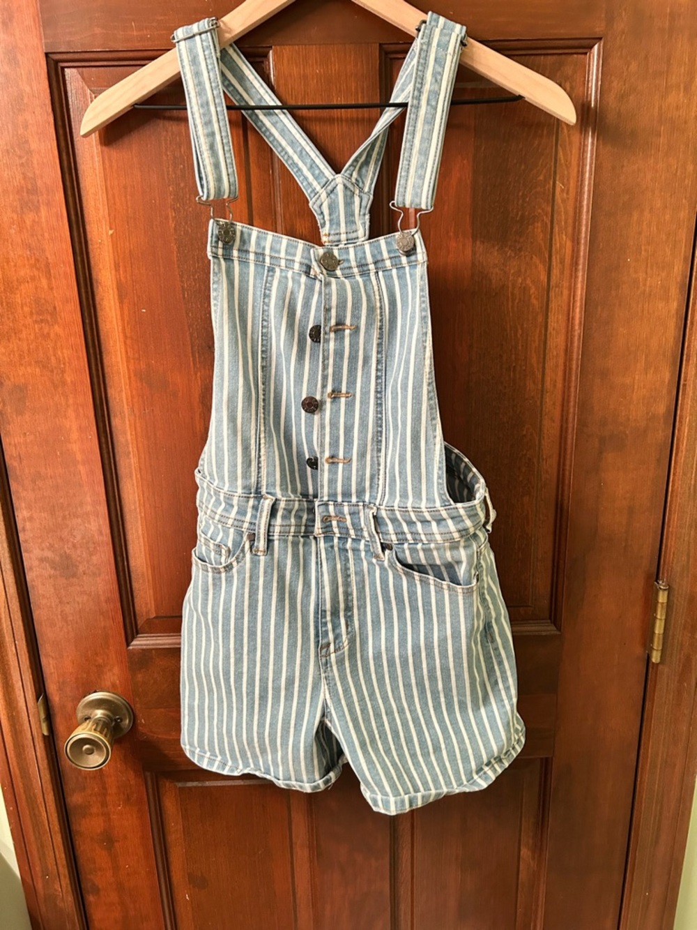 Guess Cute Blue and White Striped Denim short Overalls. Size 27.